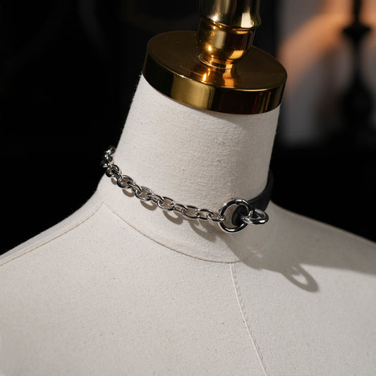 Themis Choker with Chain and O-ring