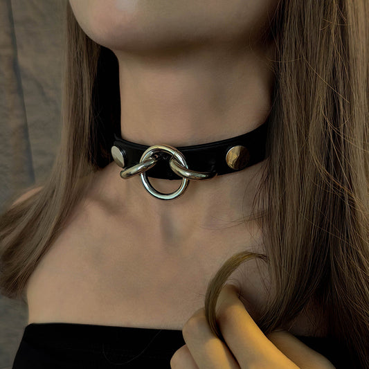 Classic Black With O Ring Choker