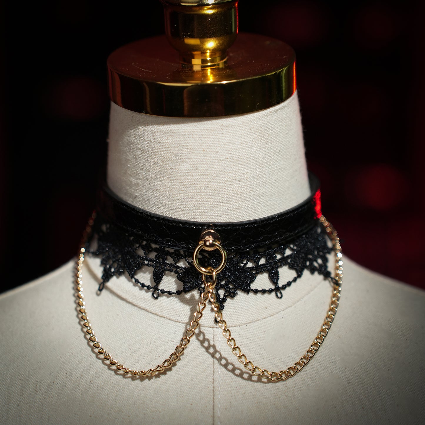 Clotho Black Lace Choker with Double-Chain_Snakeskin