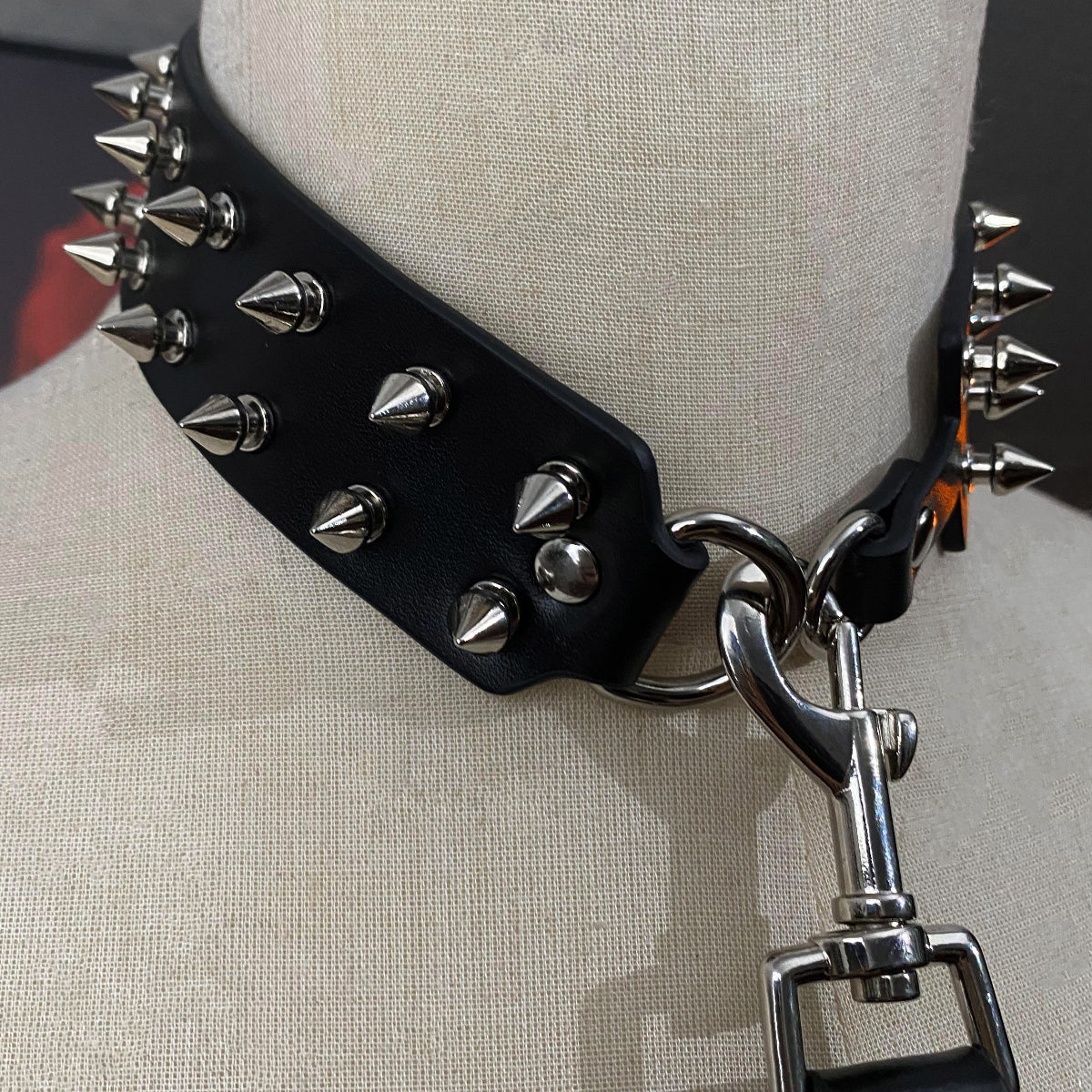 Ares Stud Choker Plus Leash