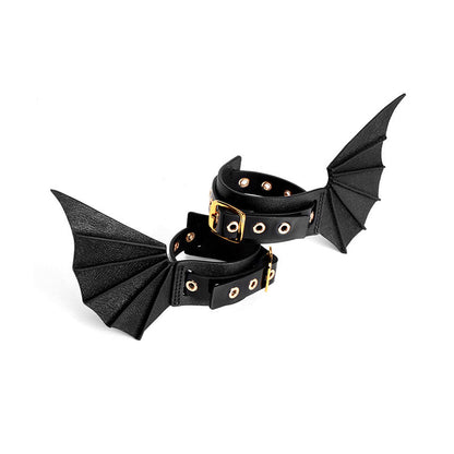Devil Wings Collar Handcuffs Leather Set